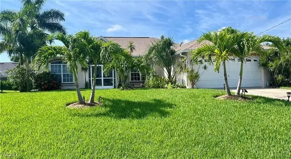 2902 Surfside Boulevard, Cape Coral, FL 33914