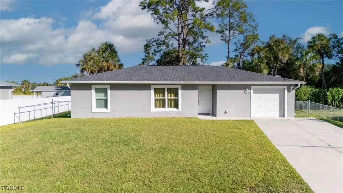 8073 Sherwood Circle, Labelle, FL 33935 - Image #1