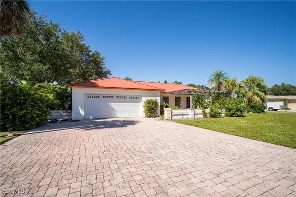 10160 Mcgregor Boulevard, Fort Myers, FL 33919