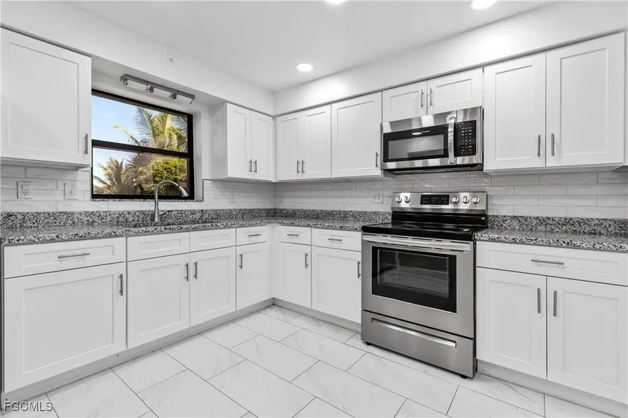 289 Coral Drive, Fort Myers, FL 33905 - Image #3