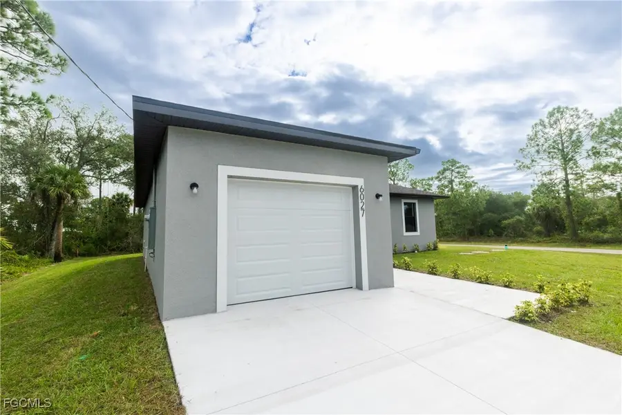 6027 Pecan Circle, Labelle, FL 33935 - Image #2