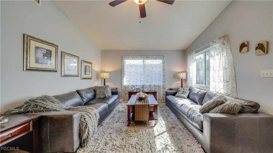 729 105th Avenue N, Naples, FL 34108 - Image #2