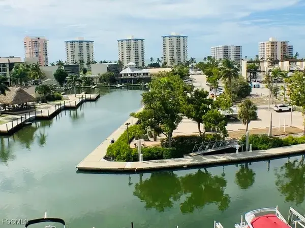 4571 Bay Beach Lane #PH471, Fort Myers Beach, FL 33931