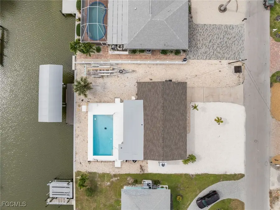 250 Donora Boulevard, Fort Myers Beach, FL 33931 - Image #3