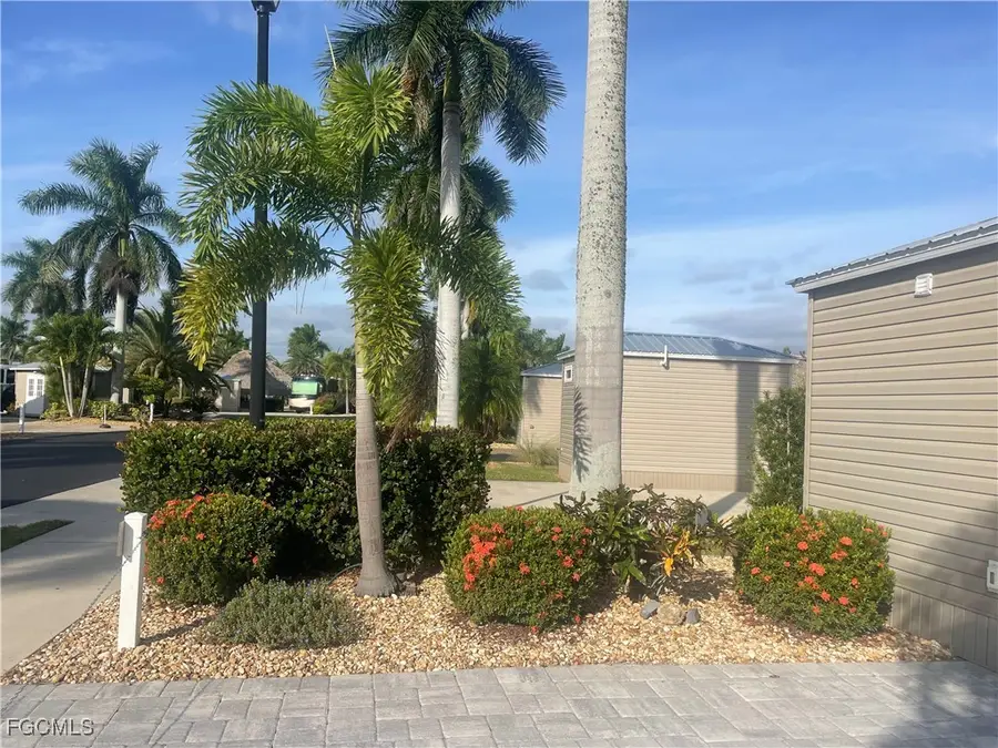 10323 Fire Flag Trail, Fort Myers, FL 33905 - Image #2