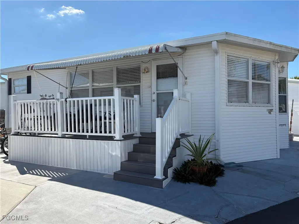 11207 Sunglow Lane #Y2, Fort Myers, FL 33908 - Image #1