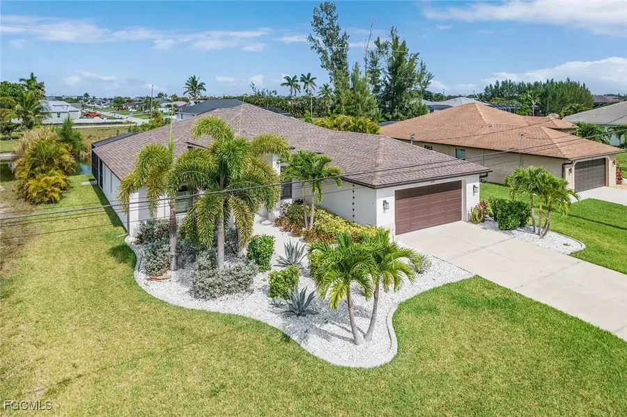 2704 SW 4th Place, Cape Coral, FL 33914 - #3