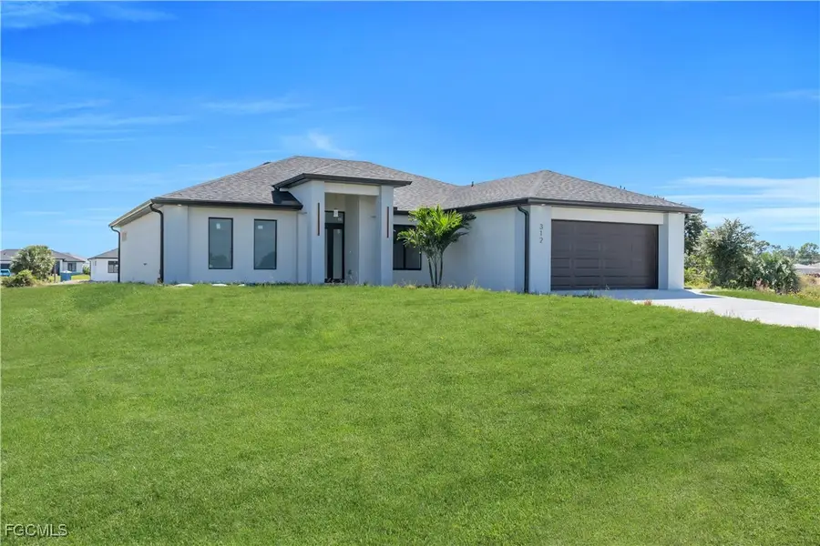 312 Pembroke Street, Lehigh Acres, FL 33974 - Image #2