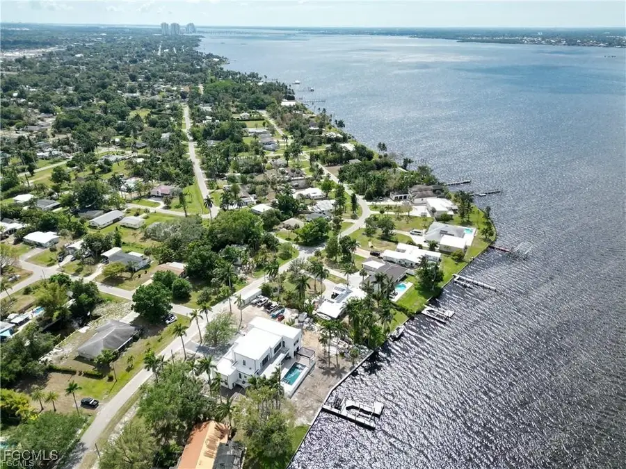 4520 E Riverside Drive, Fort Myers, FL 33905 - Image #3