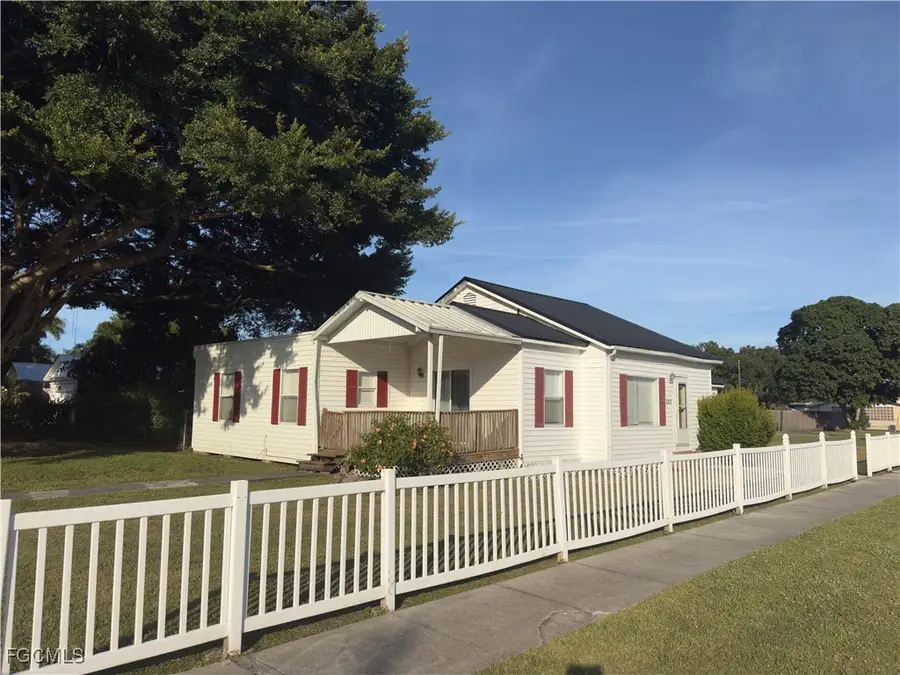 303 E Osceola Avenue, Clewiston, FL 33440 - Image #2