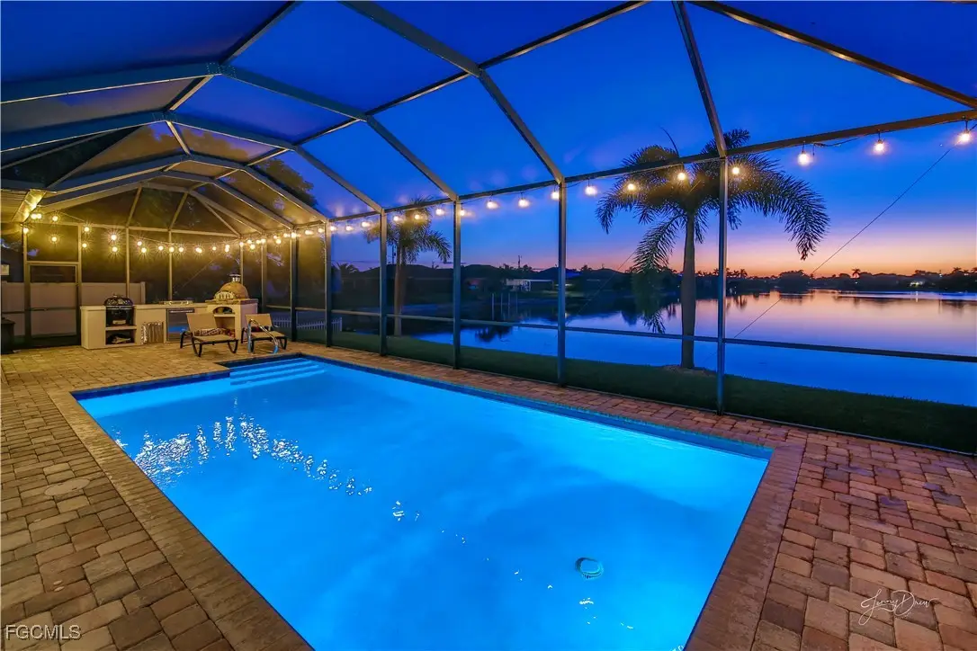 401 NE 19th Place, Cape Coral, FL 33909 - Image #1