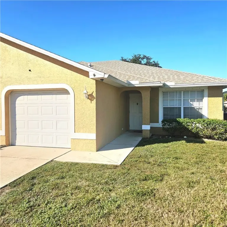 1004 SE 24th Avenue, Cape Coral, FL 33990 - Image #2