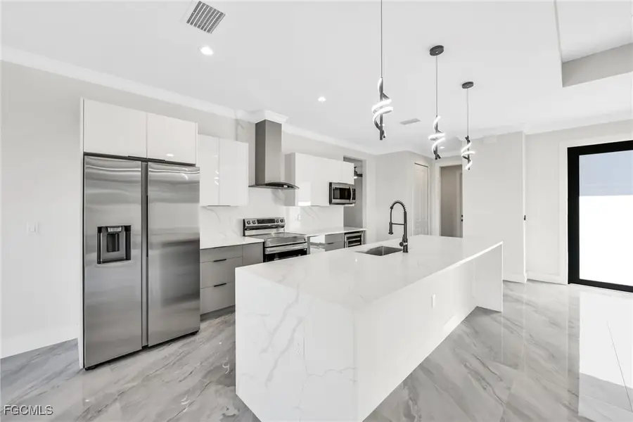 5504 Beauty Street, Lehigh Acres, FL 33971 - Image #3