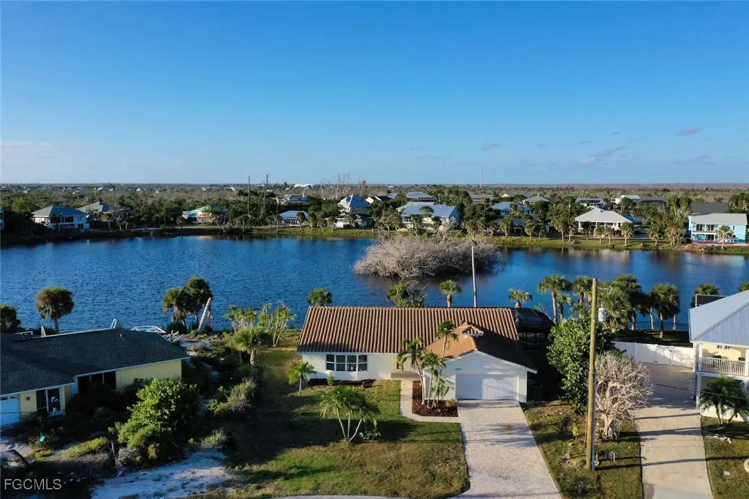 421 Lake Murex Circle, Sanibel, FL 33957 - Image #1