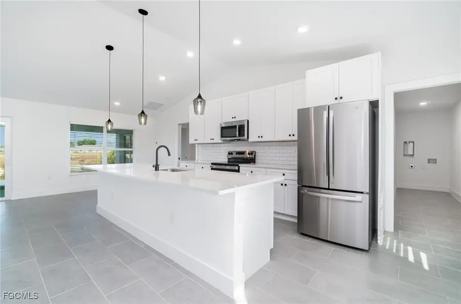 2020 NE 6th Avenue, Cape Coral, FL 33909 - Image #3