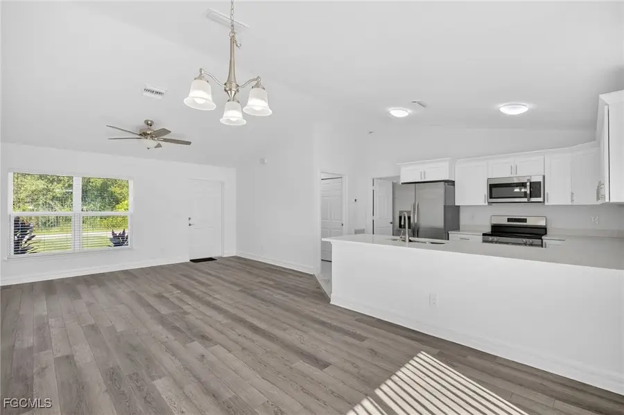 1021 SW 9th Avenue, Cape Coral, FL 33991 - Image #2