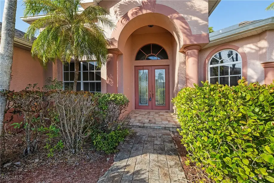 325 SE 21st Street, Cape Coral, FL 33990 - #2