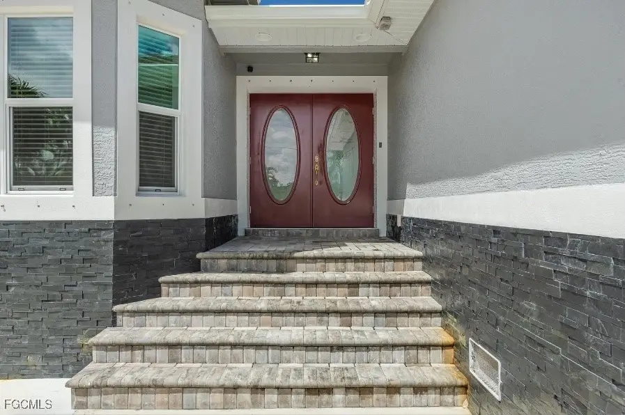 4885 E Riverside Drive, Fort Myers, FL 33905 - Image #3