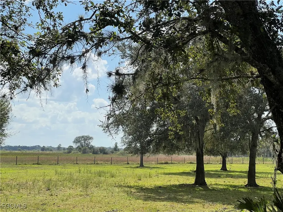 1665 Pollywog Crossover Road, Labelle, FL 33935 - Image #2