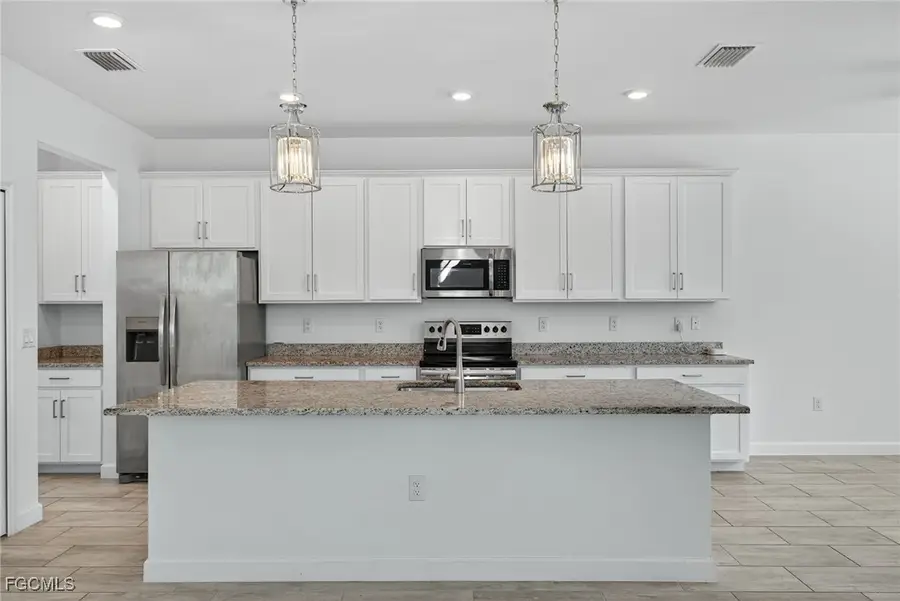 11484 Canopy Loop, Fort Myers, FL 33913 - Image #3