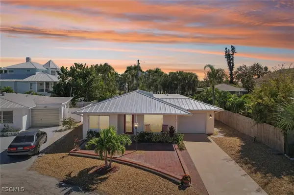 210 Hibiscus Drive, Fort Myers Beach, FL 33931