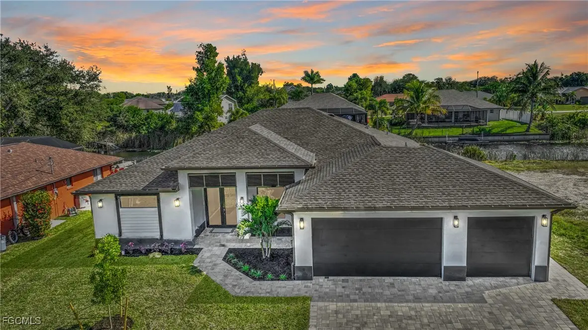 907 SW 15th Place, Cape Coral, FL 33991 - Image #1