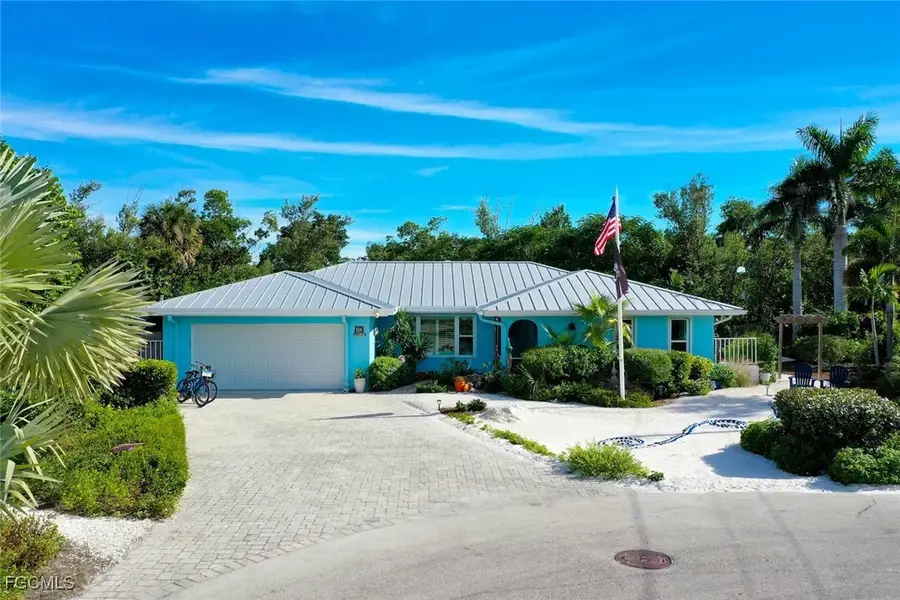 1076 Captains Walk Street, Sanibel, FL 33957 - Image #3