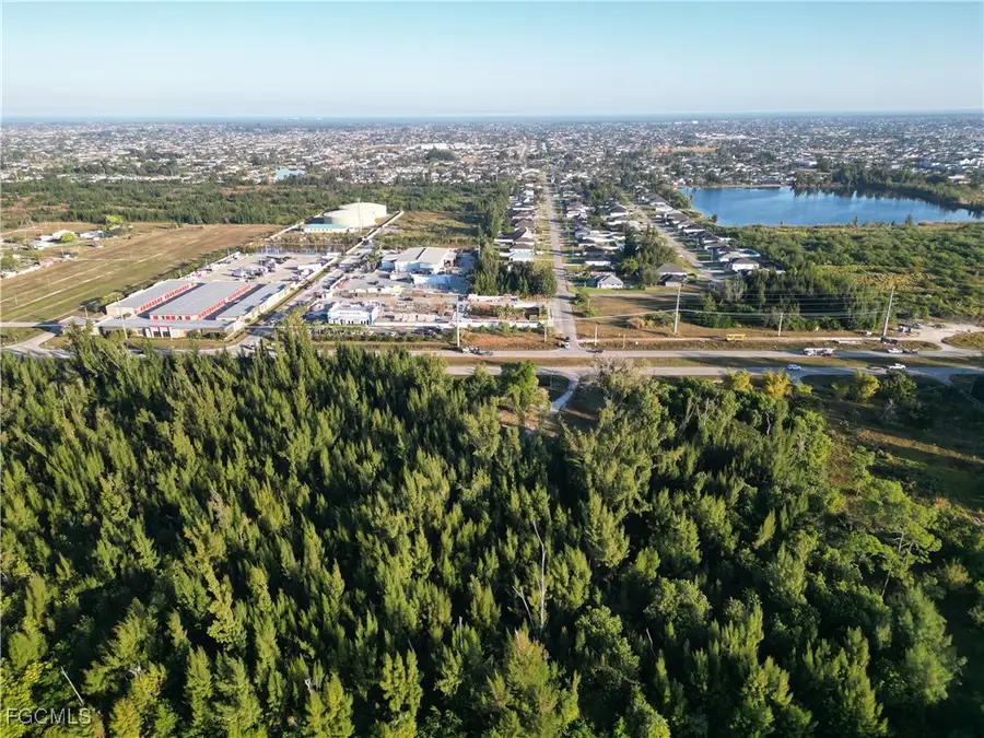 1812 Wade Drive, Cape Coral, FL 33991 - Image #3