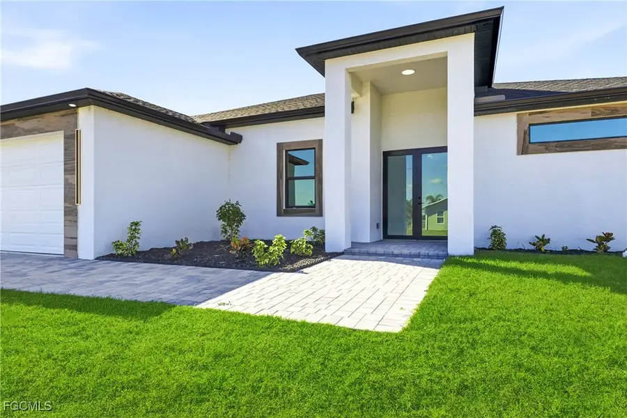 1102 NE 14th Avenue, Cape Coral, FL 33909 - Image #3