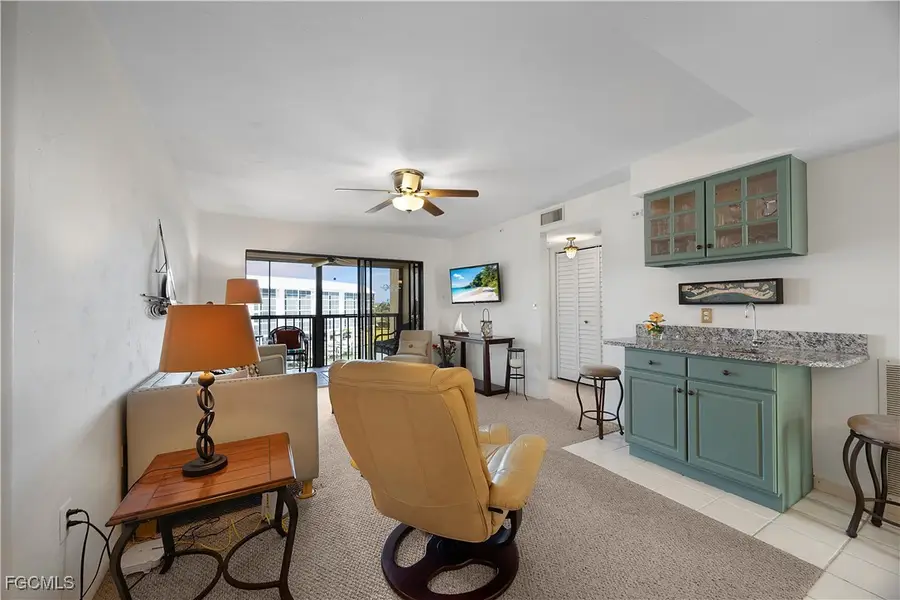 7327 Estero Boulevard #303, Fort Myers Beach, FL 33931 - Image #3