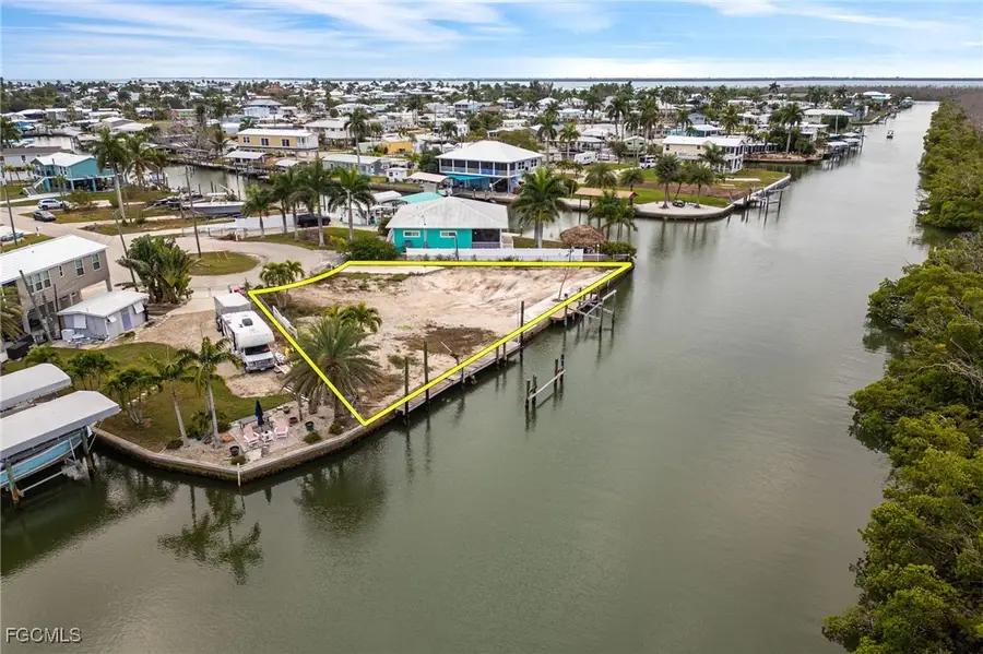 3977 Coconut Drive, Saint James City, FL 33956 - #2