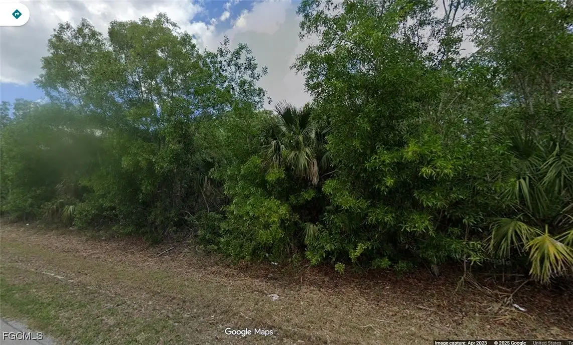 524 45th Avenue Ne, Naples, FL 34120 - Image #1