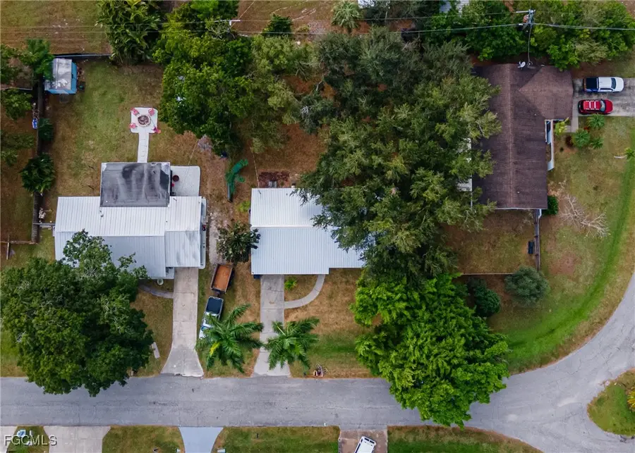 2085 E Tobago Circle, Fort Myers, FL 33905 - Image #2