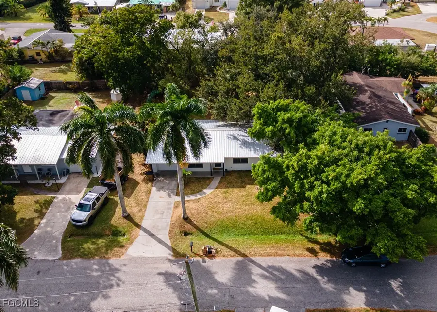 2085 E Tobago Circle, Fort Myers, FL 33905 - Image #3