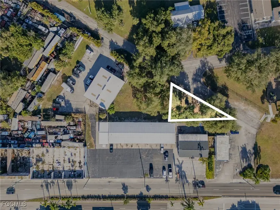 3248 Royalston Avenue, Fort Myers, FL 33916 - Image #2