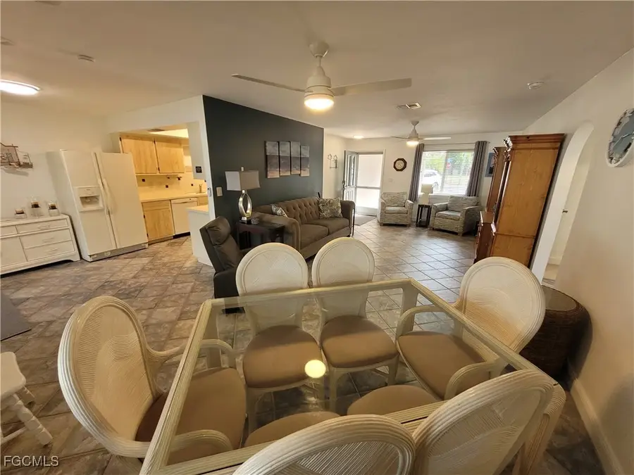 8631 Beacon Street, Fort Myers, FL 33907 - Image #3