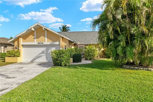 3909 SE 1st Avenue, Cape Coral, FL 33904