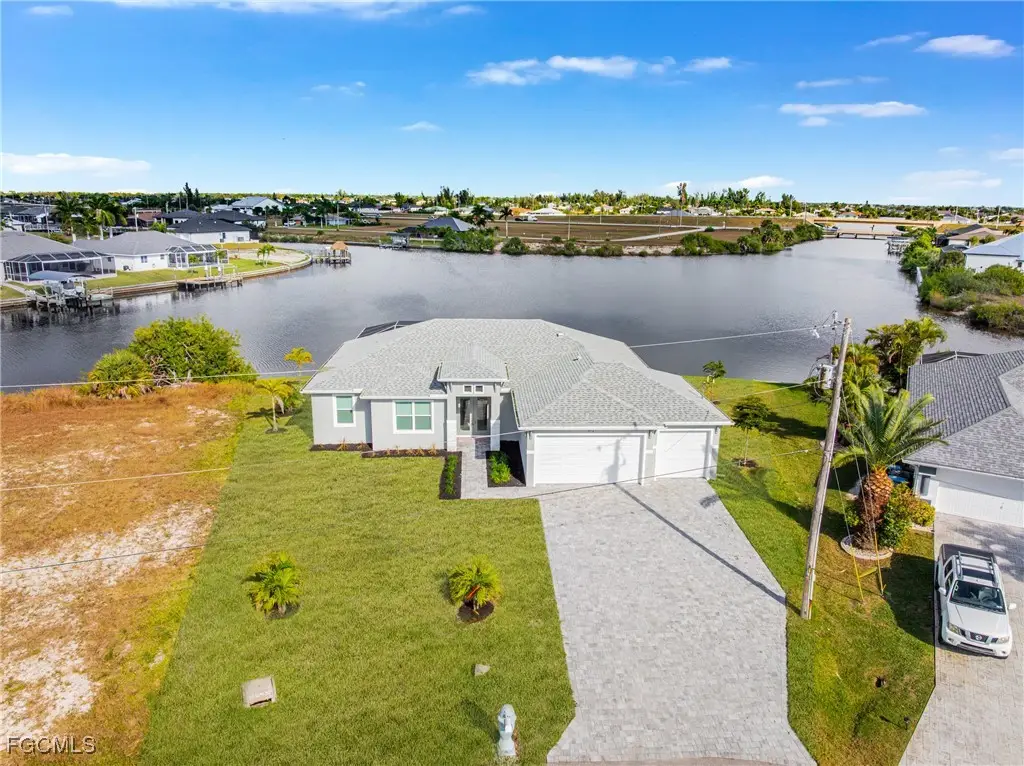 913 NW 33rd Place, Cape Coral, FL 33993 - Image #1