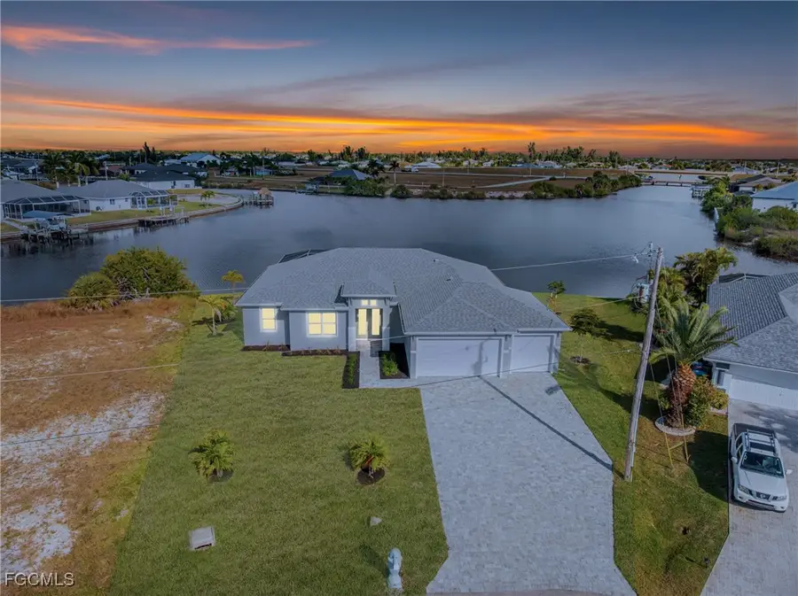 913 NW 33rd Place, Cape Coral, FL 33993 - Image #2