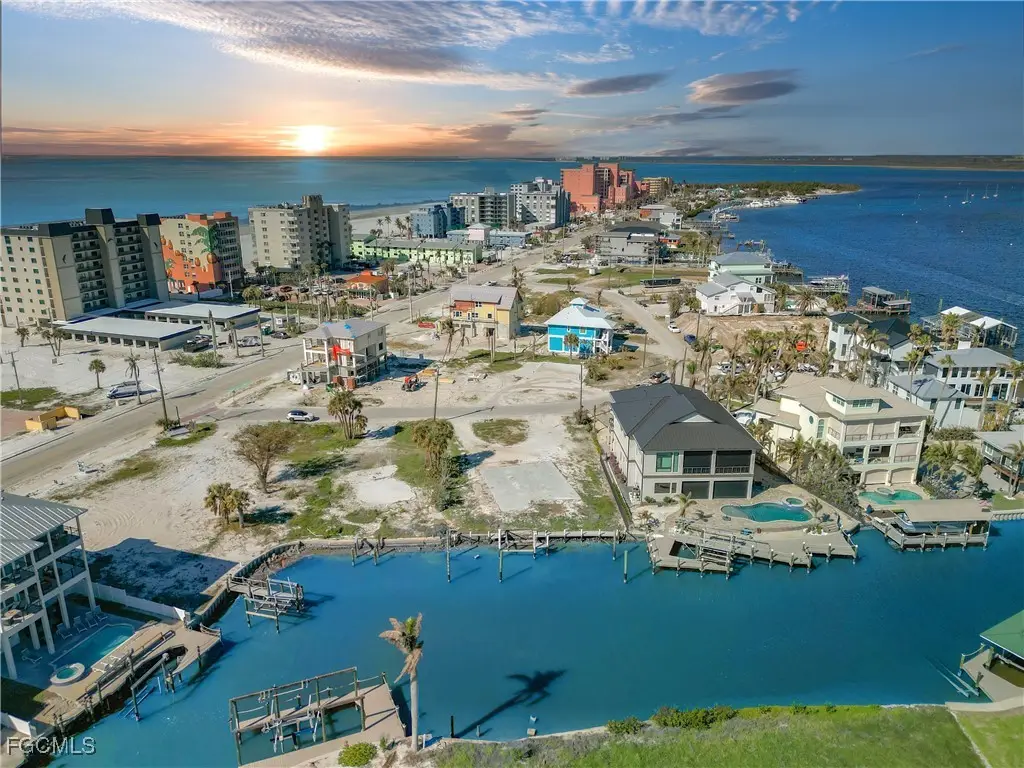 581 Carlos Circle, Fort Myers Beach, FL 33931 - Image #1