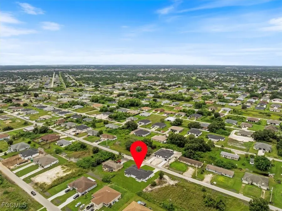 717-719 Gilbert Avenue S, Lehigh Acres, FL 33973 - Image #2