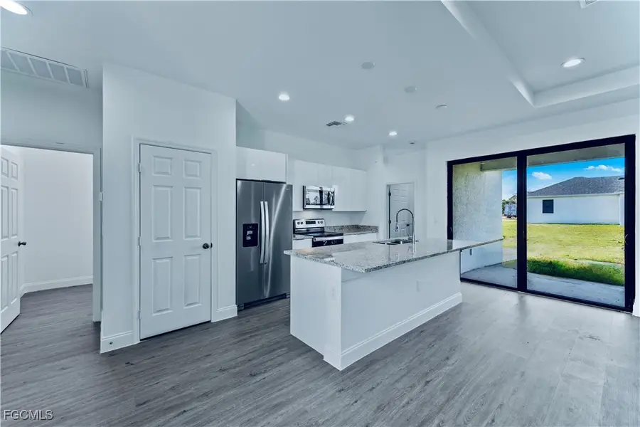 352 Rawlings Avenue, Lehigh Acres, FL 33974 - Image #3