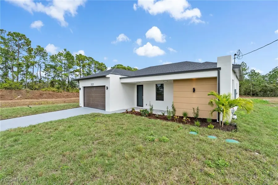 3101 Inez Avenue S, Lehigh Acres, FL 33976 - Image #3