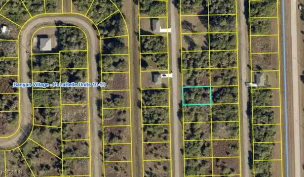 192 Carousel Avenue, Labelle, FL 33935