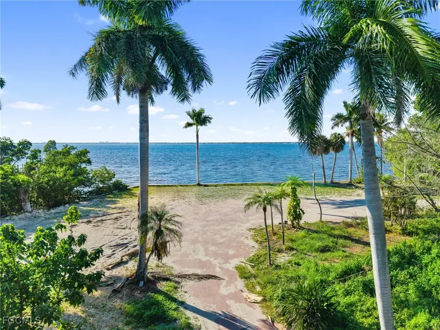8661 Cajuput Cove, Fort Myers, FL 33919 - Image #2
