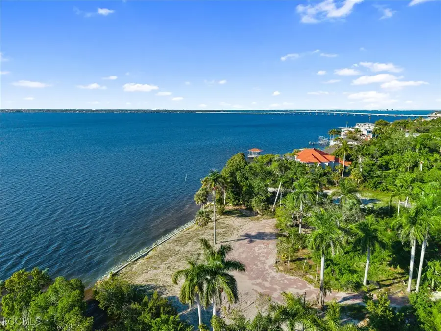 8661 Cajuput Cove, Fort Myers, FL 33919 - Image #3