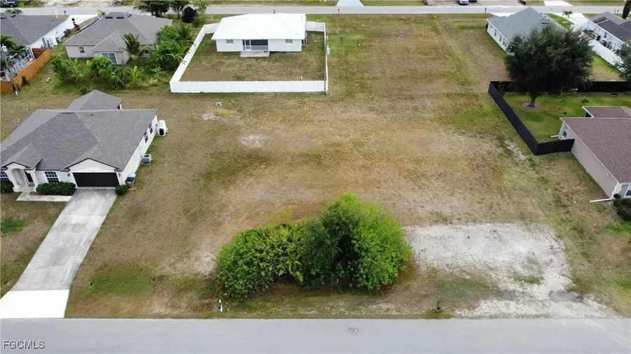 110 NE 11th Lane, Cape Coral, FL 33909 - Image #2