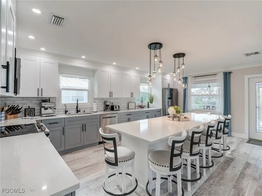 911 North Street, Fort Myers Beach, FL 33931 - Image #3