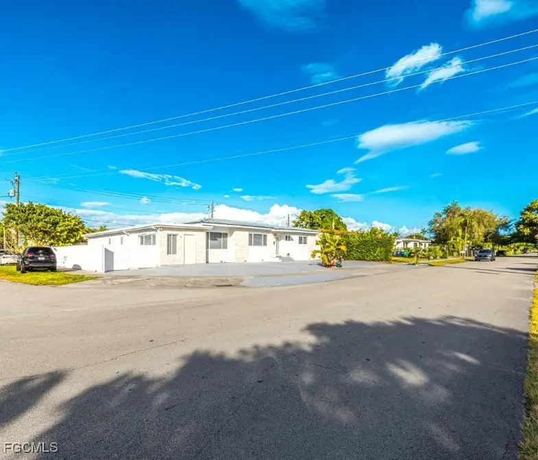 9365 Sw 44th St, Miami, FL 33165 - #2