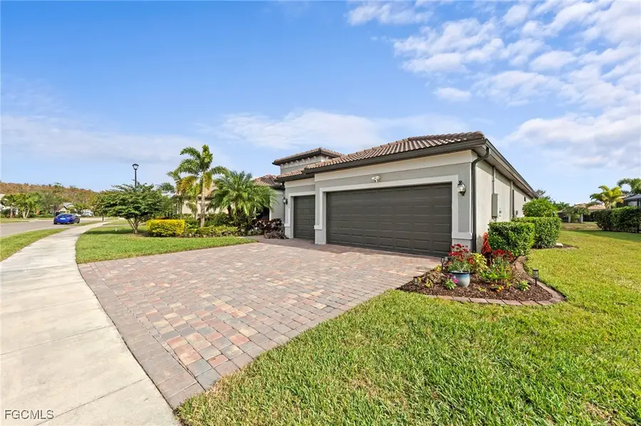 11289 Thurston Chase, Fort Myers, FL 33913 - Image #2